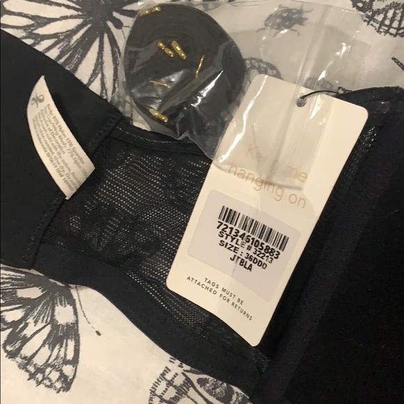 The No-Wire Strapless - Lively NWT - Picture 4 of 4